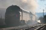 01 1066 der UEF und My 1138 und 1142 (Zugschluss) mit dem DPE 91498 (Mainz Bischofsheim-Alpirsbach) bei der Durchfahrt Steinach (Baden) 27.12.09