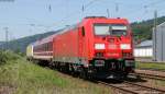 185 406-6 und 146 542-6 mit ihrem Messzug in Hausach 26.5.12
