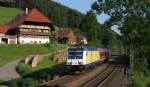 146 542-6 und 185 406-6 mit dem DbZ 93228 (Triberg-Hausach) bei Gutach 29.5.12