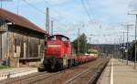 294 877-6 mit ihrem Bauzug in St.Georgen 5.10.12