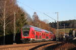 RE 4720 (Konstanz-Karlsruhe Hbf) mit Schublok 146 113-6 bei St.Georgen 29.11.16