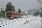 Nachschuss auf 611 030, der am 18.03.2018 aus Neustadt (Schwarzwald) kommend in Löffingen einfährt.