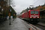 143 042-0 mit einer RB von Seebrugg nach Freiburg (Breisgau) Hbf am 10.11.13 bei der Einfahrt in den letzten Zwischenbahnhof Freiburg-Wiehre.