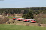 RE 26384 (Neustadt(Schwarzw)-Villingen(Schwarzw)) mit Schublok 218 409-1 bei Löffingen 18.4.18
