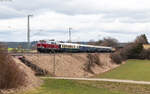 218 155 und Re 421 387 (Zugschluss) mit dem DRC 13400 (Zürich HB - Seebrugg) bei Unadingen 28.2.26