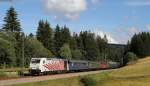 185 666-5 mit dem DPE 13 (Seebrugg-Stuttgart) bei Altglashütten Falkau 16.8.14