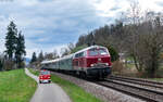 218 155 mit dem RE 93560 (Basel Bad Bf - Singen) bei Beuggen 15.3.26