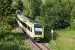 Am 19.07.2020 durchfahren 612 553 und weiterer Triebwagen der Baureihe 612 als IRE 3051, Basel - Friedrichshafen, gleich den Bahnhof von Salem.