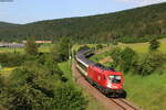 1116 098 mit dem IC 281/RE 50281 (Stuttgart Hbf-Zürich HB/Singen(Htw)) bei Möhringen 13.6.21