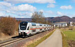 4010 102  Schönbuch  als IC 483 / RE 50483 (Stuttgart Hbf - Zürich HB/Singen(Htw)) bei Weilheim 15.3.23
