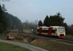 VT 238 der HzL als HzL85831 (Rottweil-Immendingen) bei Neufra 10.4.10