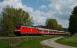 146 226-6 mit dem RE 19614 (Singen(Hohentwiel)-Stutt gart Hbf) bei Neufra 22.5.10