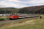 111 163 mit dem IC 187 (Stuttgart-Zürich) bei Möhringen, 12.04.2015.