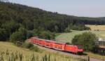 RE 19035 (Stuttgart Hbf-Singen(Htw)) mit Schublok 146 215-9 bei Möhringen 23.6.14