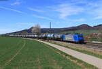185 535-2 und 120 145-8 (kalt) mit dem DGS 69368 (Stuttgart Hbf - Gengenbach) in Rietheim 17.4.22