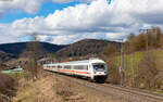 IC 2925 /RE 52385 (Stuttgart Hbf - Singen (Htw)) mit Schublok 101 114-7 bei Tuttlingen 15.3.23