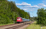 140 797 mit dem SVG 1827 (Konstanz - Stuttgart Hbf) im Bahnhof Neufra 7.6.26