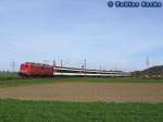 Die vorletzte Kastenlok 110 284 mit IC 187 nach Z�rich auf der G�ubahn n�rdlich bei Herrenberg (Aufnahme 05.04.2011)