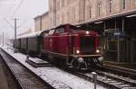 V100 1041 mit zwei Umbauwagen befindet sich gerade beim Dienst als G�stebringer im Dampflokfest in Rottweil am 27.10.2012.
