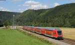 RE 19043 (Stuttgart Hbf-Singen(Hohentwiel)) mit Schublok 146 221-7 bei G�rnholz 17.8.13