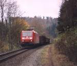  Kleintransport  am Tiersteintunnel (b.Rottweil)    Hier ist 185-177 in Aktion.