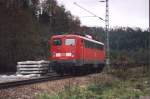 Hier steht 110-243 auf dem �berholgleis am ehemaligen Haltepunkt Talhausen und wartet auf Weiterfahrtberechtigung Richtung Rottweil / Singen.