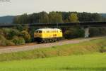 Und das beste kommt immer von der falschen Seite. Nur 16 Sekunden nach dem ich den IC 184 mit der BR 115 im Kasten hatte, kam 218 391 der DB Bahnbaugruppe vor die Linse gefahren. Aufgenommen in Rottweil-Saline am 04.10.2014.