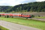 Eine 111 mir Dosto wagen bei Amstetten am 26.