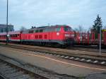 218 166 im Bahnhof Biberach an der Riss