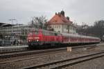 218 164 verlsst am 6.12.2009 den Bahnhof Biberach/Ri