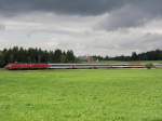 EC 194 von Mnchen nach Zrich durchfhrt am 17.09.2010 auf dem Weg nach Lindau in Krze den Bahnhof Kilegg.