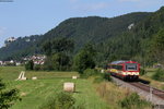 VT 41 und VT 43 als HzL88048 (Tuttlingen-Sigmaringen) bei Hausen im Tal 30.7.16