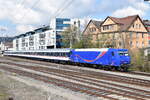 145 087 im April 2021 auf der Steinlachbrücke in Tübingen Hbf