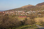 Am 13.02.2022 passiert ein 650-Doppel als RB64 Kirchheim(T)-Oberlenningen den Hohenbol (602 m ü.