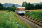 Sonderfahrt auf der Ermstalbahn noch zu DB-Zeiten mit einem Esslinger der zweiten Produktionsserie, VT 405 der Württembergischen Eisenbahngesellschaft (WEG).