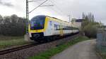 Der 440-020, welcher sich im bwegt-Design präsentiert fährt hier zwischen Pfäffingen und Entringen als RB63 (22855) nach Herrenberg.

Aufgenommen am 03.04.2024 um 10:28 Uhr.