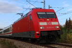 Grüße aus dem Führerstand gibt es vom Lokführer der 101 057-8, als diese bei noch blauem Himmel das Stuttgarter Stadtgebiet erreicht 🧰 DB AG 🚝 IC 2395 Frankfurt