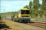 DB Netz Instandhaltung 744003 war am 23.9.2026 in Pfinztal um 14.52 Uhr auf der KBS 710.5 in Richtung Pforzheim.