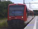 650 304-9 und 650 308-0 der Kulturbahn fahren am 12.7.2008 gegen 16.50 Uhr aus dem Bahnhof Hochdorf (bei Horb) aus in Richtung Tbingen. 