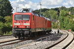 Durch Möckmühl kommt die 147 017 mit der 114 017 LZ gen Osterburken gefahren. 14.8.2019