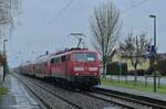 Im Nachschuß ist die GfF 111 200-2 als Zugschluß des RE8 Ersatzzuges nach Stuttgart zusehen.