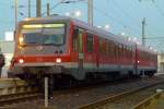 Der 628 253 ist am 29.11.2011 um 16:48 im Bahnhof Öhringen angekommen und wird als RB um 17:21 nach SHA-Hessental fahren.