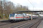 147 563 mit IC Nürnberg-Karlsruhe am 30.11.2019 in Stuttgart-Sommerrain.