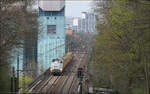 Ein kleine Güterzug - 

... mit Diesellok auf dem Eisenbahnviadukt der Schusterbahn in Stuttgart Münster. Das Viadukt überquert das Neckartal.

22.03.2024 (M)

