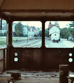 Reste des VT 80 WNB (MAK), der zuvor bei der Kiel-Schöneberger Eisenbahn eingesetzt war, vor dem Depot Weissach 1983. 