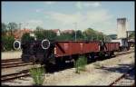 Als Übergangswagen mit Normalspurpuffern und Schmalspur Mittelpuffer war dieser Wagen der SWEG einst auch auf der Jagsttalbahn im Einsatz. Am 27.5.1990 traf ich ihn im Bahnhof Möckmühl an.