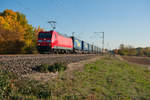 185 017-1 mit einem LKW-Walter KLV-Zug bei Thüngersheim Richtung Gemünden, 13.10.2018