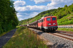 140 432 der BayernBahn mit dem Henkelzug DGS 59971 (Langenfeld - Gunzenhausen) bei Gambach, 01.08.2019