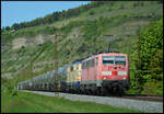 Smart Rail 111 075 & eine weitere am 28.04.2025 mit einem  Saufzug  (Kesselwagenzug) bei Thüngersheim im Maintal.