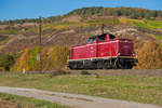 211 041-9 der NeSA bei Thüngersheim Richtung Würzburg, 13.10.2018